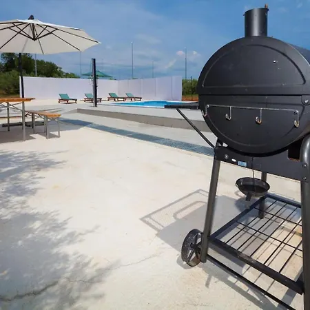 Ferienhaus House Berto Pomer