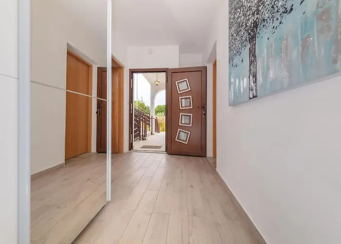 Semesterbostad House Berto *