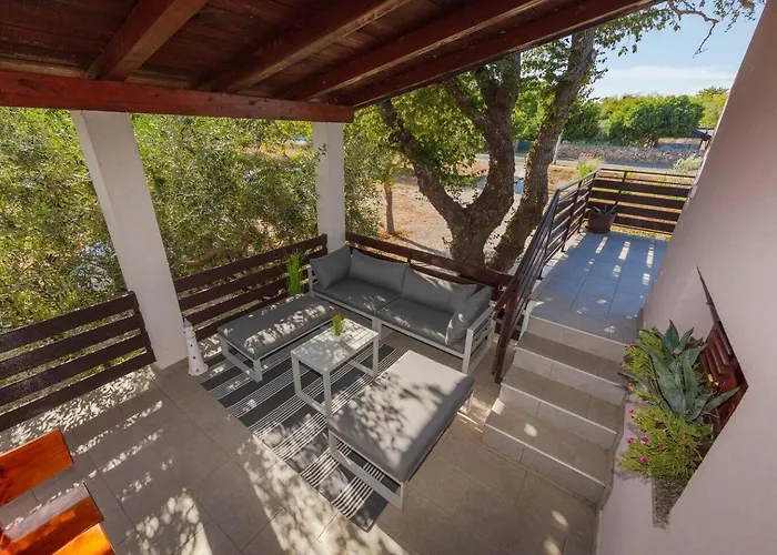 House Berto Semesterbostad